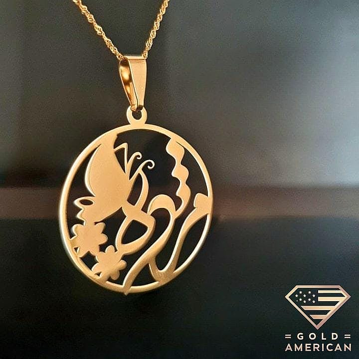Round Farsi Name Pendant Necklace on a black display