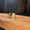 ring (180)
