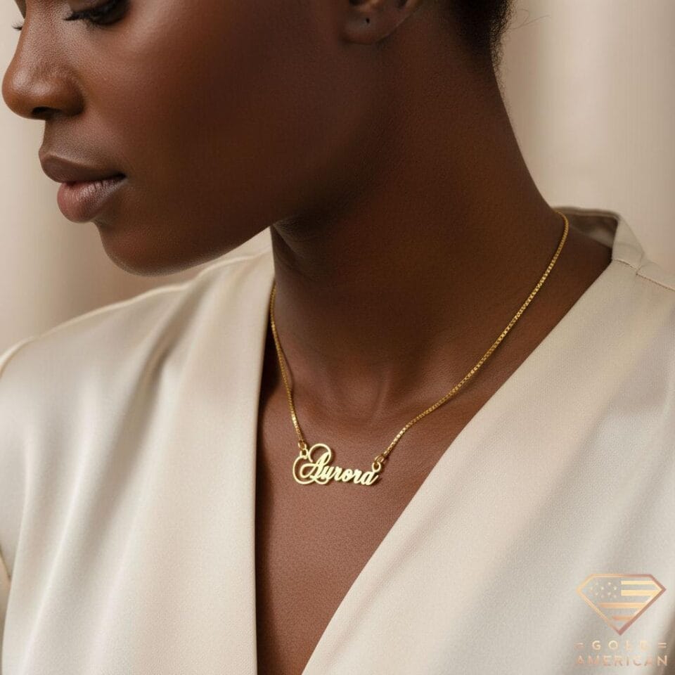 Poetic Gold Name Pendant Aurora