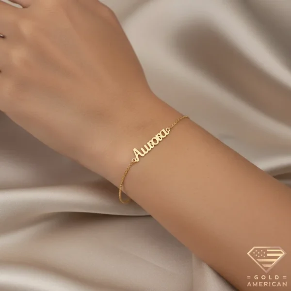 Artistic Gold Name Bracelet Aurora