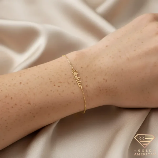 Graceful Gold Name Bracelet Sophia