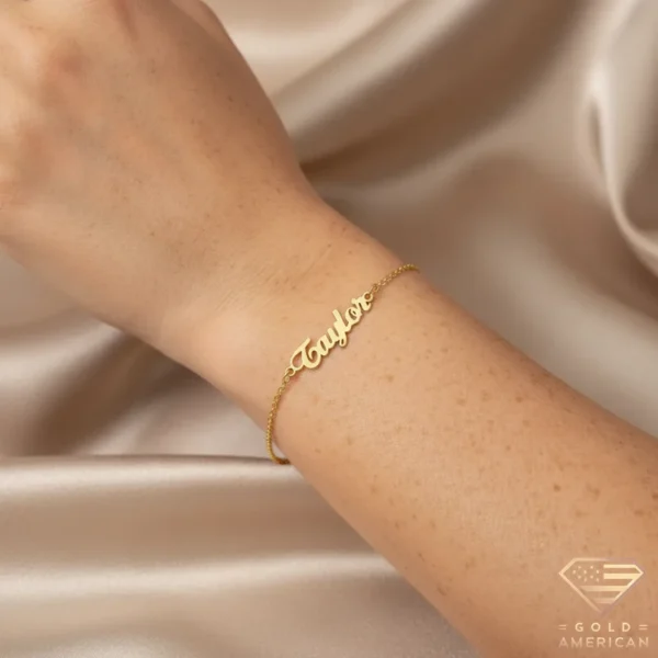 Graceful Gold Name Bracelet Taylor