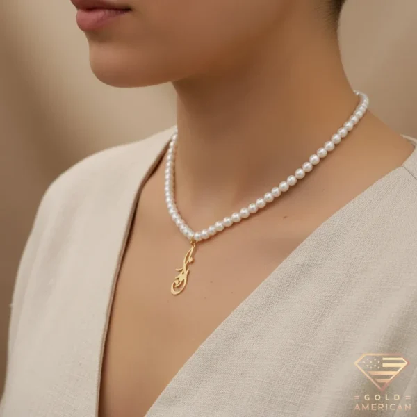 Nastaliq Gold Name Pendant Noora