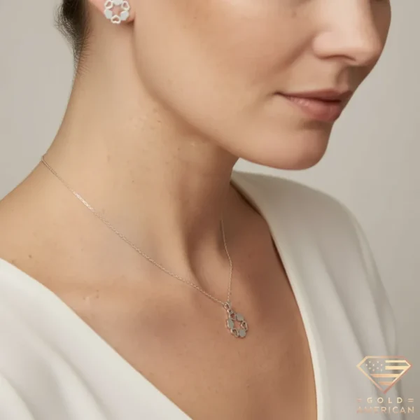 Timeless Circular Gold Heart Jewelry Set Model Top-Down