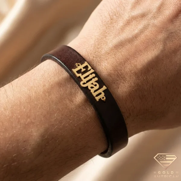 Classic Script Leather Gold Bracelet Model