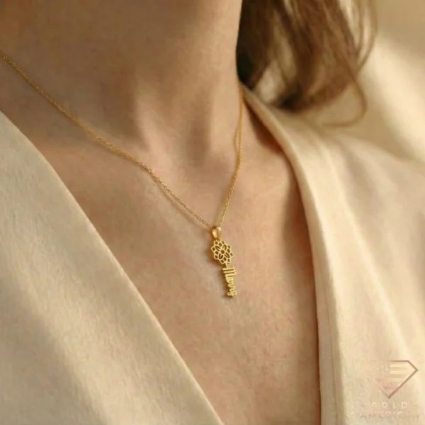 Custom Name Necklace Gold Model Close up