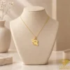 Elegant-Gold-Iran-Pendant-Display-1